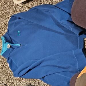 Women's Large pull over. Under armor. Blue